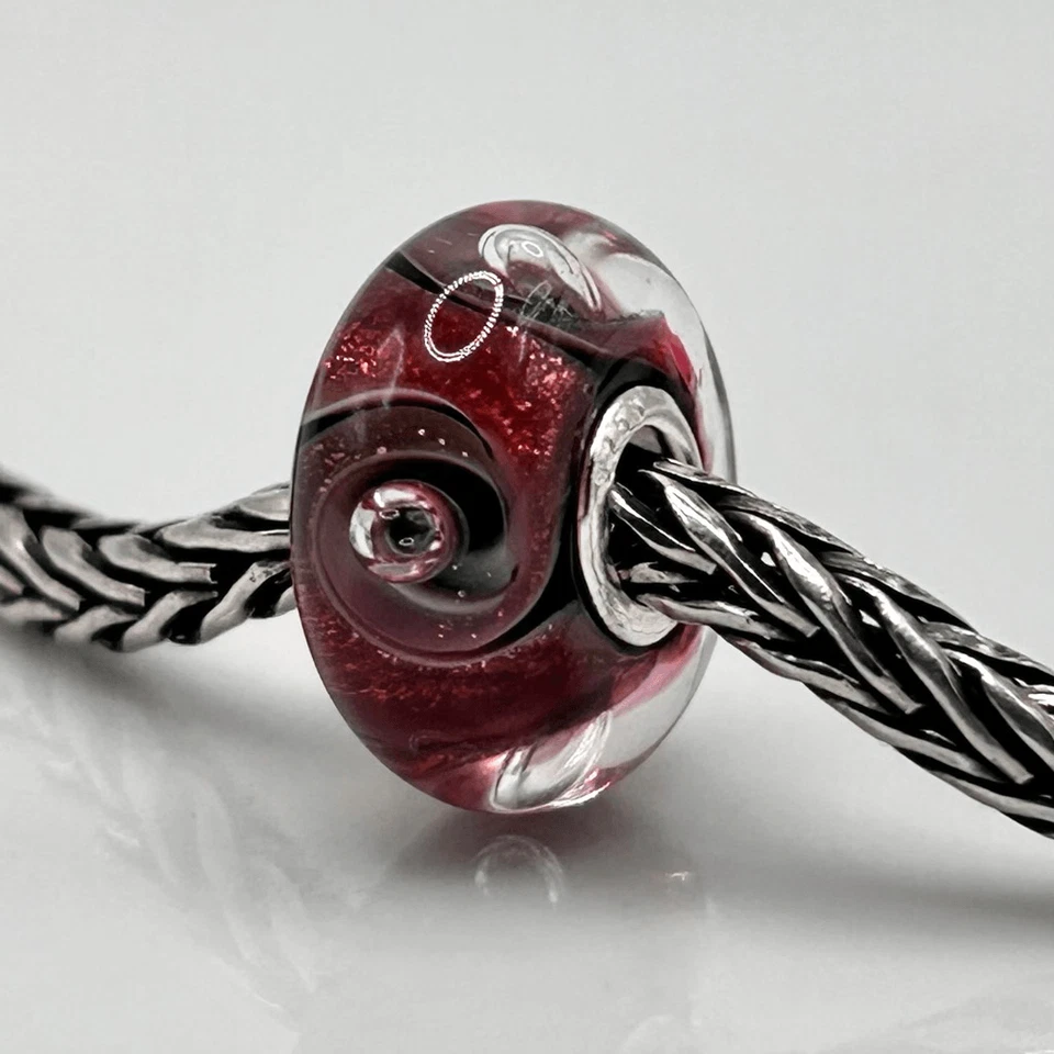 TROLLBEADS Rojo y Dorado Brillo Remolinos Navidad Invierno Único LAA 925S ¡NUEVO! Foto 1 de 4