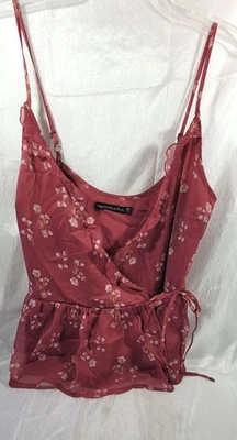 Top cami sin mangas floral de gasa arrugada para mujer Abercrombie & Fitch XXS Foto 1 de 4