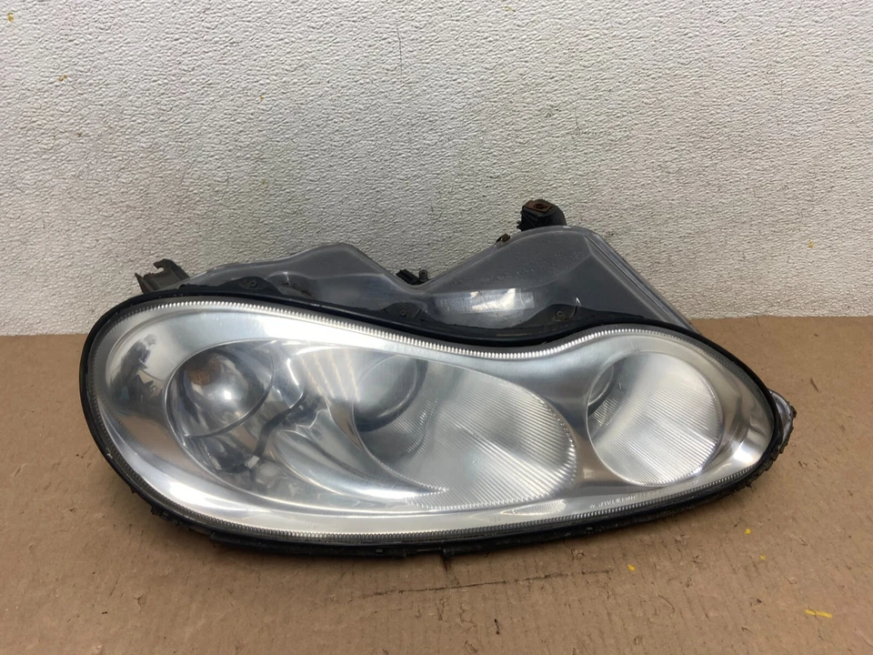 Faro halógeno lateral derecho pasajero Chrysler LHS 1999 a 2004 F2479 DG1 Foto 1 de 4