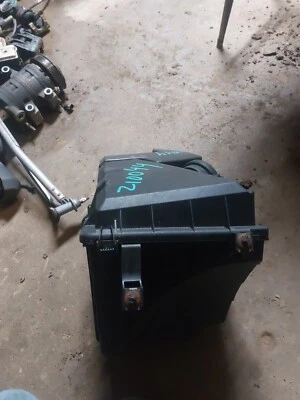 Воздухоочиститель через 12/96 подходит 96-97 BMW 318i см. фотографии для перерыва 263409 - Изображение 1 из 4