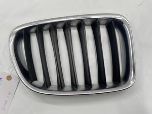 2011-2015 BMW X1 E84 Upper Right Front Grille Kidney OEM - Picture 1 of 11