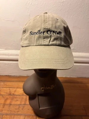 Sombrero Sandler O’Neill DE COLECCIÓN Beige Años 90 9/11 World Trade Center Piso 104 Foto 1 de 4