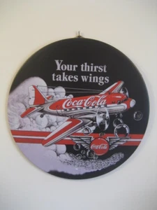 CARTEL METAL COCA-COLA YOUR THIRST TAKES WINGS. COKE - Imagen 1 de 3