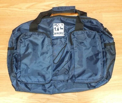 Bolsa de viaje/gimnasio Federación Nacional de Vida Silvestre delgada azul con bolsillos y correa  Foto 1 de 4