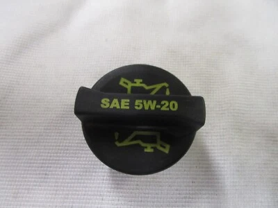 Б/У ОРИГИНАЛЬНАЯ КРЫШКА МАСЛОЗАЛИВНОЙ ГОРЛОВИНЫ ДВИГАТЕЛЯ FORD FOCUS 2013-2018 2.0 5W-30 - Изображение 1 из 2