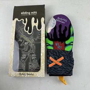 🔥 Absolutely Ridiculous Out Of This World Sliding Mitt Adult Glow In The Dark - Picture 1 of 4