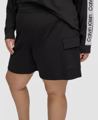 Shorts cargo feminino Calvin Klein preto terry francês cintura elástica plus size 1X - Imagem 1 de 4