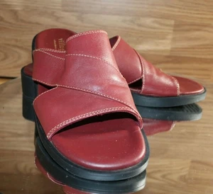 LEATHER SLIP ON SLIDES SANDALS WOMENS 7.5M VILLAGER LIZ CLAIBORNE Dark Red ! - Picture 1 of 11