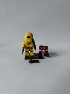 LEGO Robot Repair Tech series 22 - Picture 1 of 2