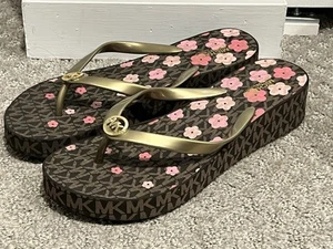 MICHAEL KORS Bedford MK Signature Brown Gold Thongs Wedges Flip Flops US Size 9M - Picture 1 of 9