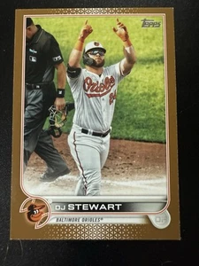 2022 Topps Series 2 - Gold #366 DJ Stewart /2022 - Picture 1 of 2