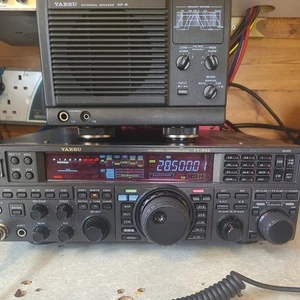 Yaesu FT990 z zasilaczem AC, opcje 2.0K SSB 500 CW Filtry Nadajnik-odbiornik HF - Zdjęcie 1 z 5