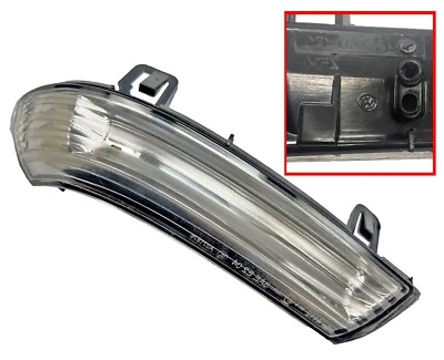 New Genuine VW Right Mirror Turn Signal Indicator Light Jetta Rabbit 2006-10 - Image 1 of 4