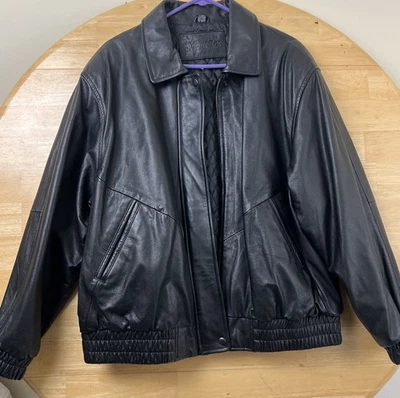 St. John's Bay Men's Leather Bomber Jacket Size XL Black Full Zip Lined Vintage - Image 1 of 4