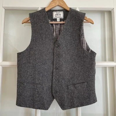 Jos A Bank 100% wool charcoal grey button up suit vest men's small S - Image 1 of 4