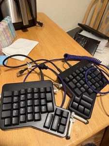 Ergodox EZ Ergonomic Mechanical Keyboard with CUSTOM purple cable 🍇/🍊 Switches - Picture 1 of 5