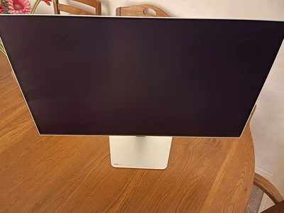 Samsung 32" Odyssey OLED G8 (G80SD) 4K UHD  Smart Gaming Monitor - Image 1 of 4