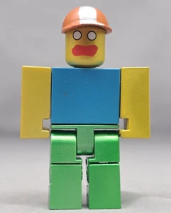 Figura Roblox Classic Noob Jazwares Serie 1 Sin Código 2.75" Figura - Imagen 1 de 6
