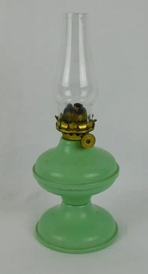 Винтажная зеленая металлическая масляная лампа P & A Mfg Co MINI 4,5 дюйма со стеклянным абажуром отличное состояние! - Изображение 1 из 4