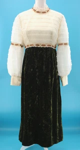 Vintage Damen 60er Creme & Grün Rüschen Stoff & Samt Rock Maxikleid Gr. M 60s - Bild 1 von 24