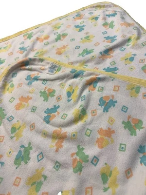 Manta cuadrada Carters suave amarilla verde azul naranja cachorro perro bebé vintage años 70 Foto 1 de 4