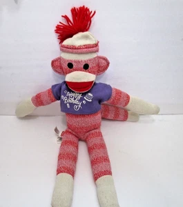 Schylling Sockenaffe rot rosa weiß gestreift mit Hut + Geburtstagsshirt Stofftier 21 Zoll - Bild 1 von 4