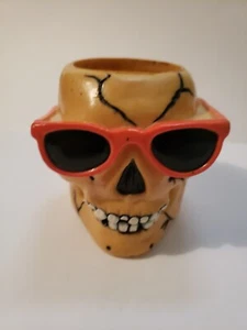 De colección 1992 Barton Kool Buddies calavera con gafas de sol lata de cerveza Koozie Halloween - Imagen 1 de 11