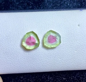 Pendientes Tamaño Natural Par Sandía Turmalina Rebanadas De Afganistán 4.95 Ct - Imagen 1 de 8