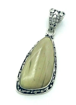 Colgante de jaspe de madera petrificada filigrana de plata envejecida Foto 1 de 4