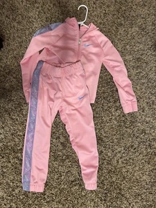 Nike Girls 2 Piece Pink Jogger Tracksuit Size 4 -XS / Retail $65 - Picture 1 of 5