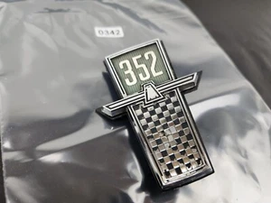 1965 FORD GALAXIE 500 352 FENDER EMBLEM P/N C5AB-16228-A GENUINE OEM 0342 A11 - Bild 1 von 4