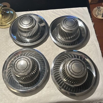 1968 - 1972 年 CAMARO CORVETTE 雪佛兰 NOVA 拉力赛车轮中心盖 4 件套原装 — 第 1/4 张图片