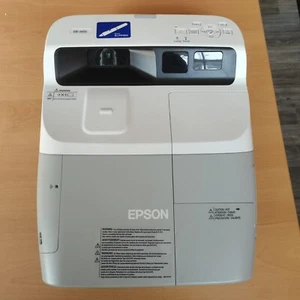 Epson EB-465i breve distanza - Foto 1 di 5