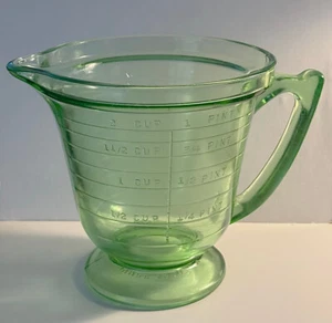 Vintage grün Depression Glas Messbecher von T&S Handimaid - 2 Tassen - Bild 1 von 6