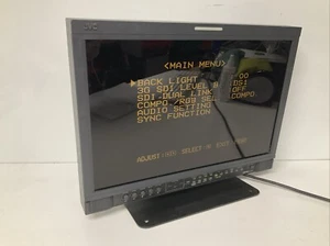 JVC 20 INCH DT-V20L3G    3G / HD MONITOR WITH WFM AND AUDIO - Picture 1 of 4