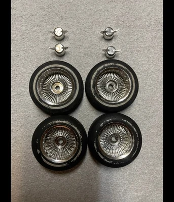 REDCAT RER13882 Lowrider Low Profile Tire (4) w/ 12mm Hex Chrome - Image 1 of 4