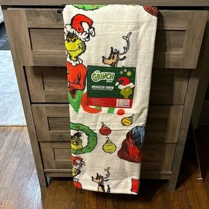 Dr. Seuss The Grinch Throw Blanket 60”x70” Max Christmas Colorful Wreath Gifts - Picture 1 of 9