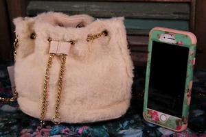 Ivory Faux Fur Handbag Chain Drawstring Cross Body Pouch Bucket Bag Purse - Picture 1 of 12