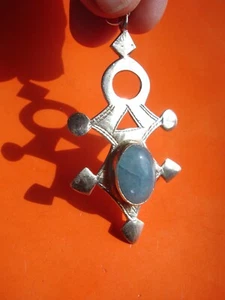 Niger Tuareg cross hand engraved BLUE agate pendant    L70 mm - Picture 1 of 12