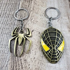 Zinn Spiderman & Spinne Metall Schlüsselanhänger Keychain Ring Neu - Bild 1 von 6