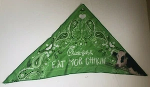 Chick-Fil-A Scarf Green Bandanna 2016 Eat Mor Chikin How Can You Be Kind Today? - Picture 1 of 10