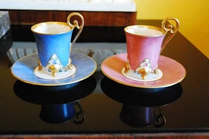 COPPIA TAZZINE DA CAFFE' DIPINTE A MANO ROSA E AZZURRO STILE PRINCIPESSE DISNEY - Foto 1 di 7