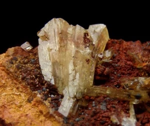ADAMITE nice lustrous crystals !!!--- MEXICO Durango OJUELA MINE /pk008 - Picture 1 of 13