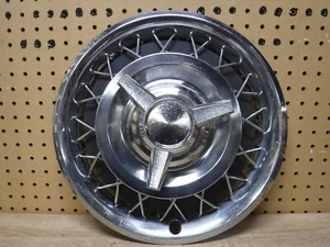 (1) CUSTOM SPINNER HUBCAP 14' HUBCAP WHEEL COVER FORD - Picture 1 of 6