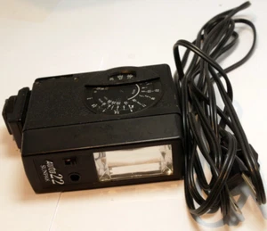 Sunpak auto 22 flash with ac wall power cord (with issues) - Picture 1 of 7