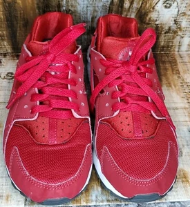 Nike Air Huarache Run Triple Red Running Shoes 654275-804 Youth 4.5 Women's 6.5 - Picture 1 of 7