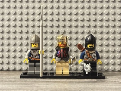 LEGO Castle Fantasy Era Crown Knight King Minifigure Lot with Weapons 7090 - Imagem 1 de 4