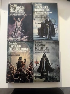 Saga De “Il Libro Del Nuovo Sole “. Fantacollana Nord . Di Gene Wolfe. 4 Voll - Foto 1 di 6