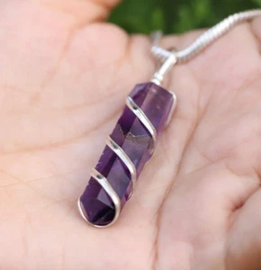 Piedras preciosas de amatista asombrosas envolturas de alambre lápiz curativo colgante boho regalo para ella - Imagen 1 de 6