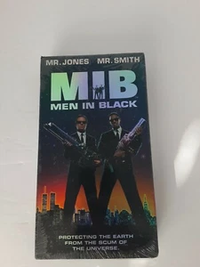 Men In Black VHS NEW Factory Sealed 1997 First Print M.I.B IGS READY  Watermark  - Bild 1 von 4